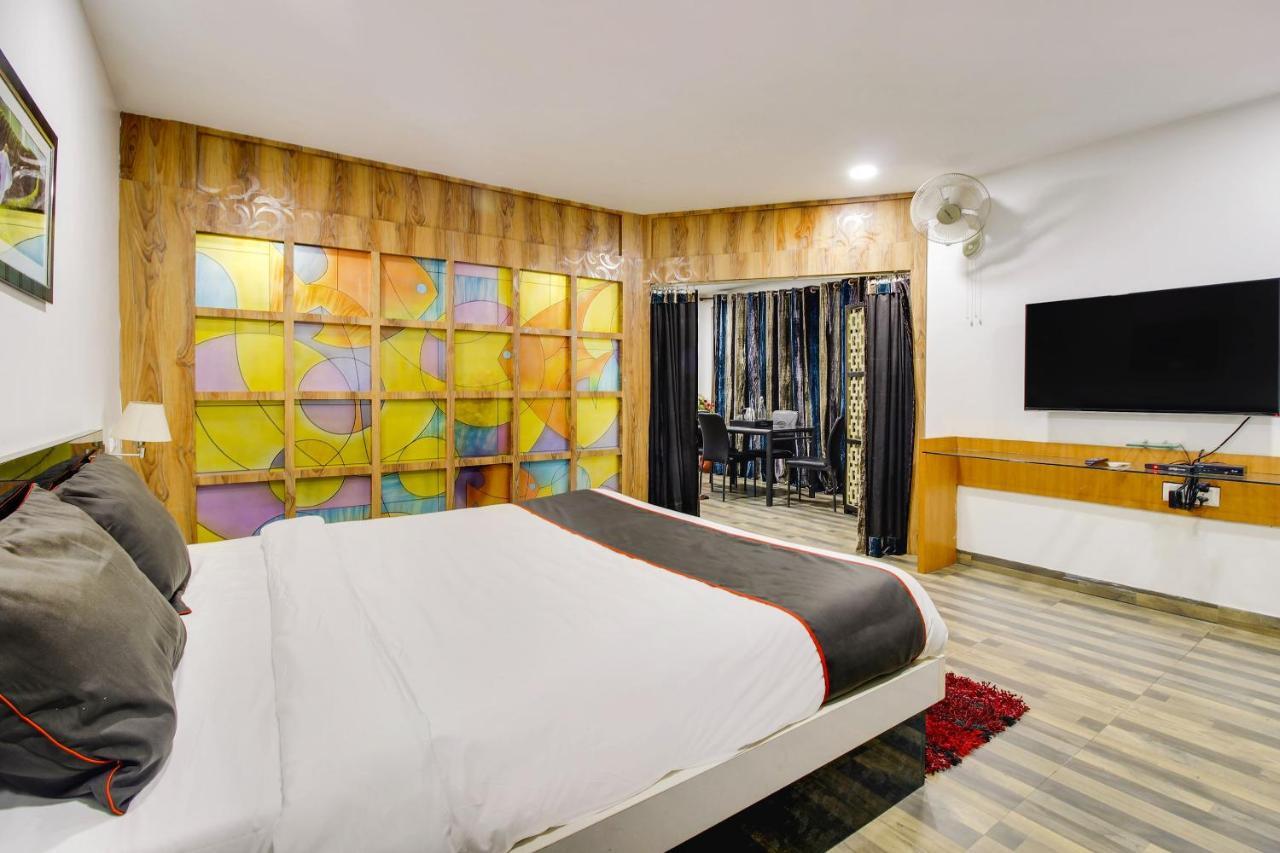 Oyo 2794 Hotel Plaza Inn Guwahati Eksteriør billede